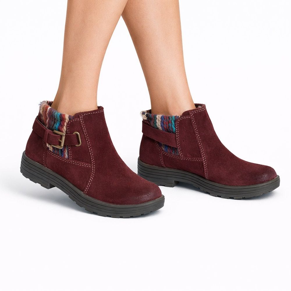 Earth Origins Tate Burgundy Suede Ankle Boots Booties Size 6W Women’s Comfort